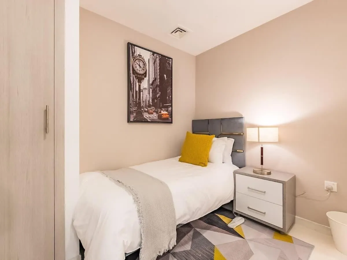Lägenhet The New York Condo Dubai Förenade Arabemiraten